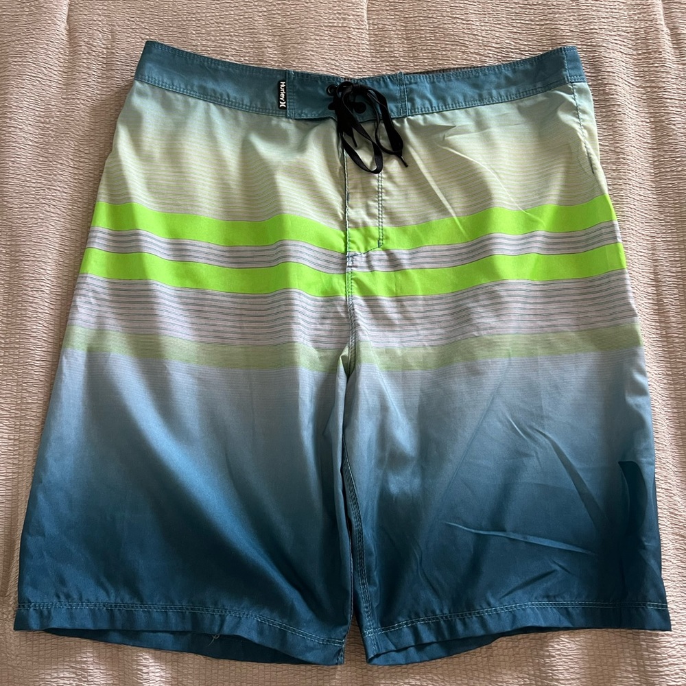 Hurley Mens Board Shorts | Size 34 | Green, Blue, White | Very good condition